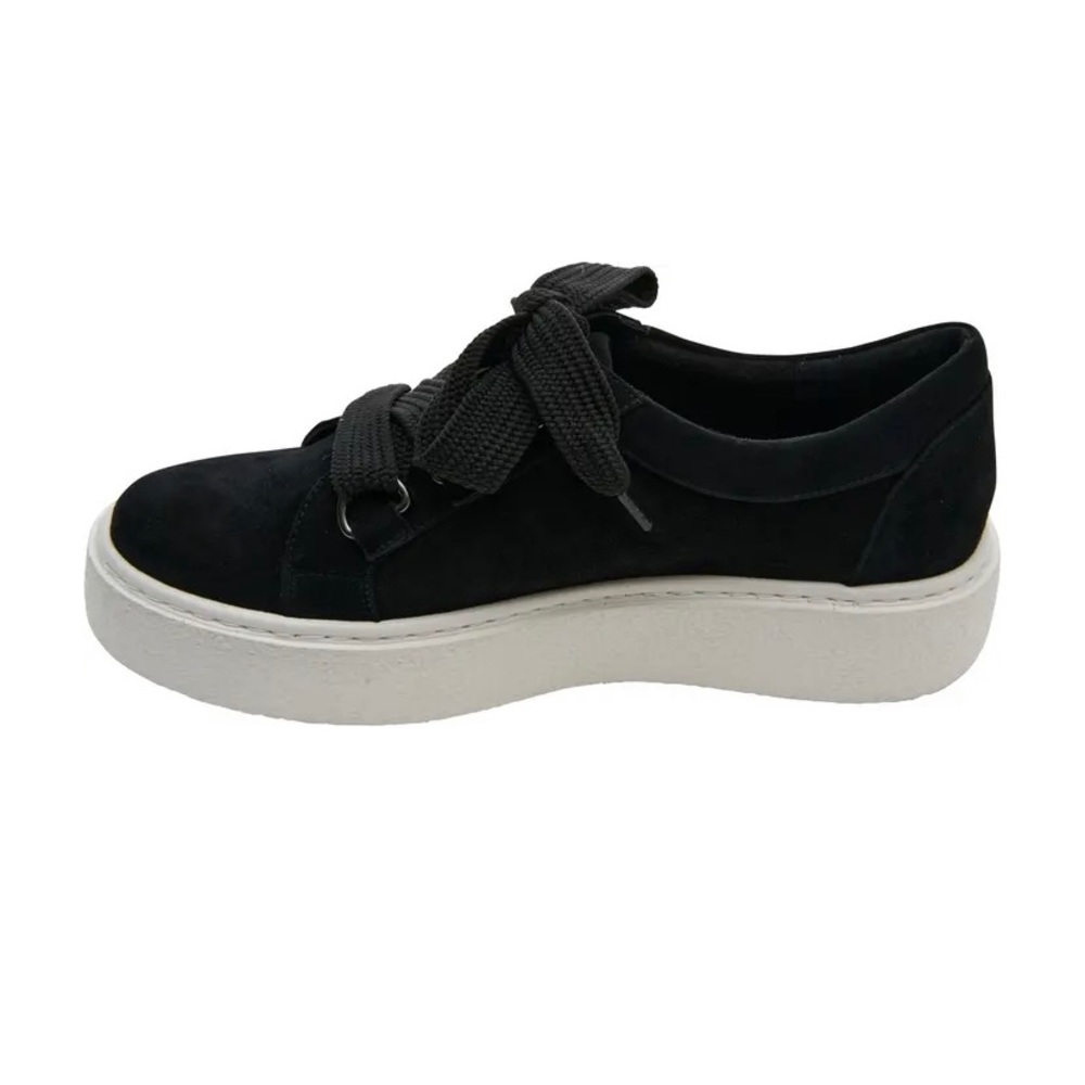Navy Vaneli Sport shoes